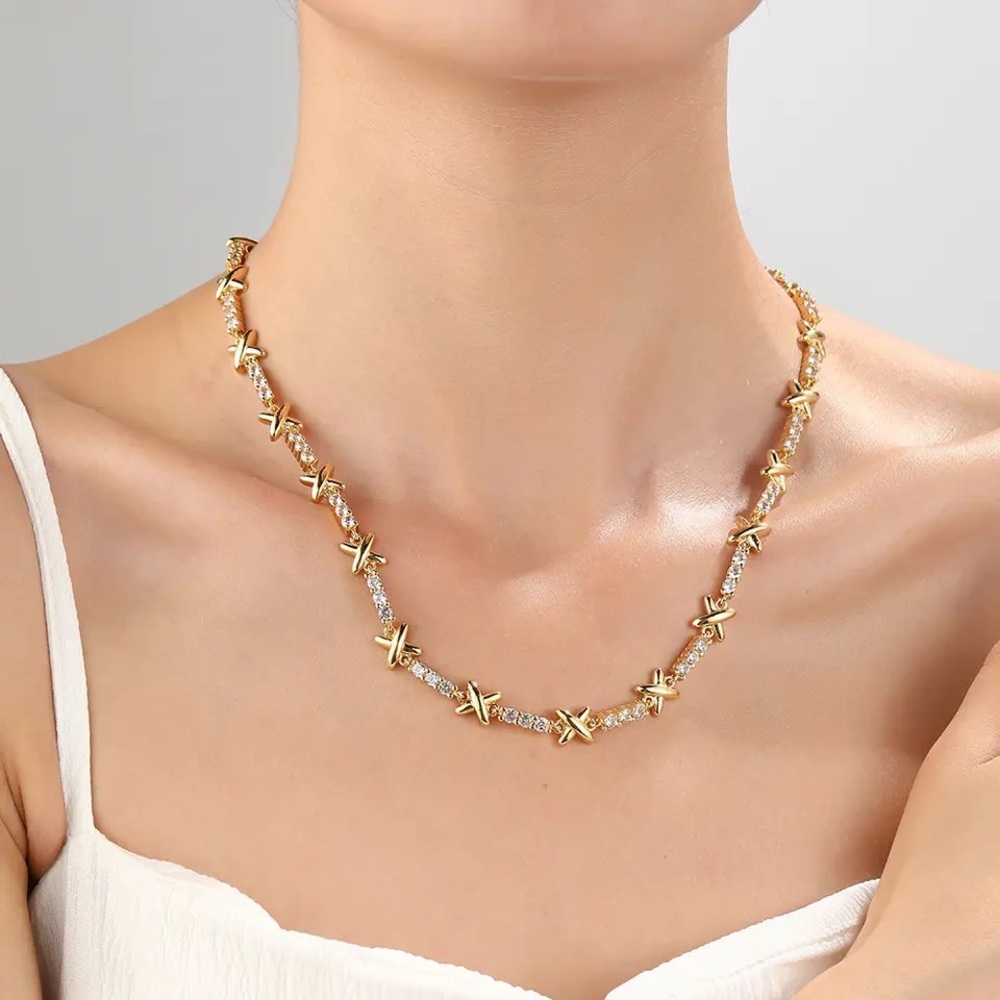 Zara Crossed XO necklace Gold Silver CZ Crystals Luxury Design Famous Hi Fashion